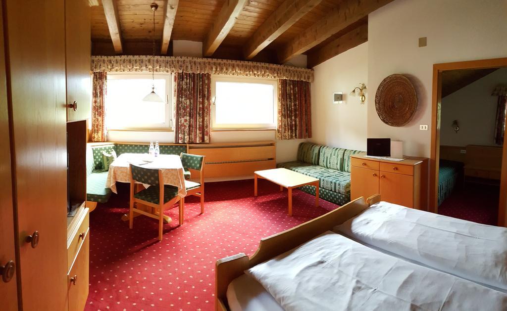 Residence Bad Moos Sexten Стая снимка
